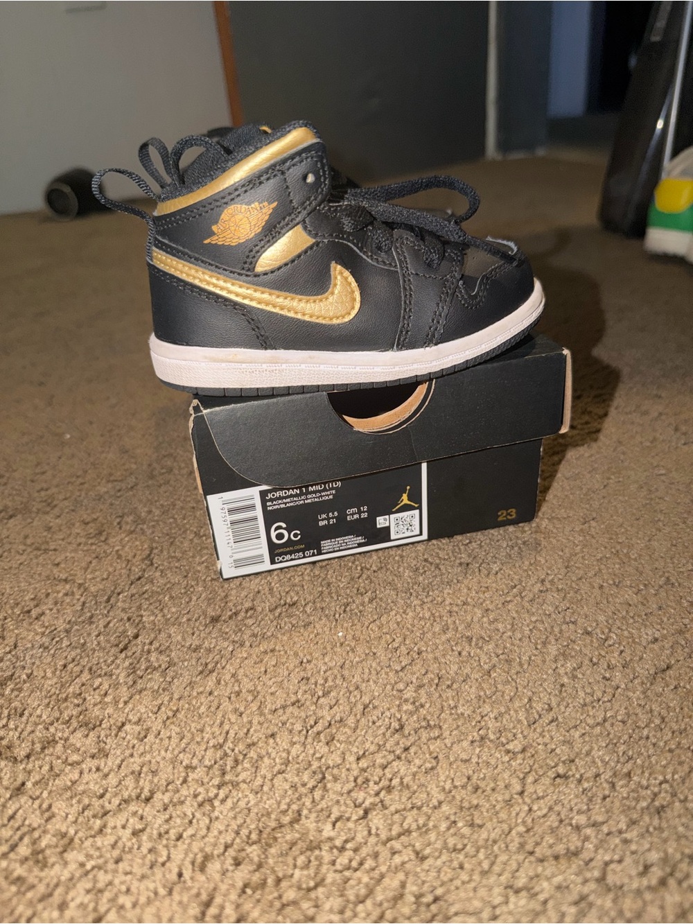 Nike Air Jordan 1 Mid (Kids) Black/Gold Toddler Shoes